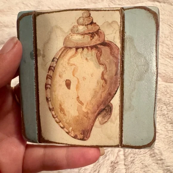Seashell Design Coasters Set - Picture 10 of 12